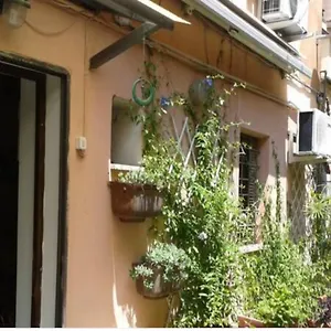 Independent With Garden Heart Of Trastevere John Cabot Rome