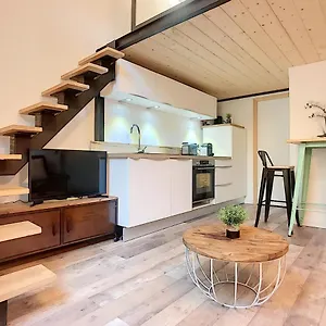 https://cannes-centre-superb-studio-with-mezzanine.fr-provencehotel.com